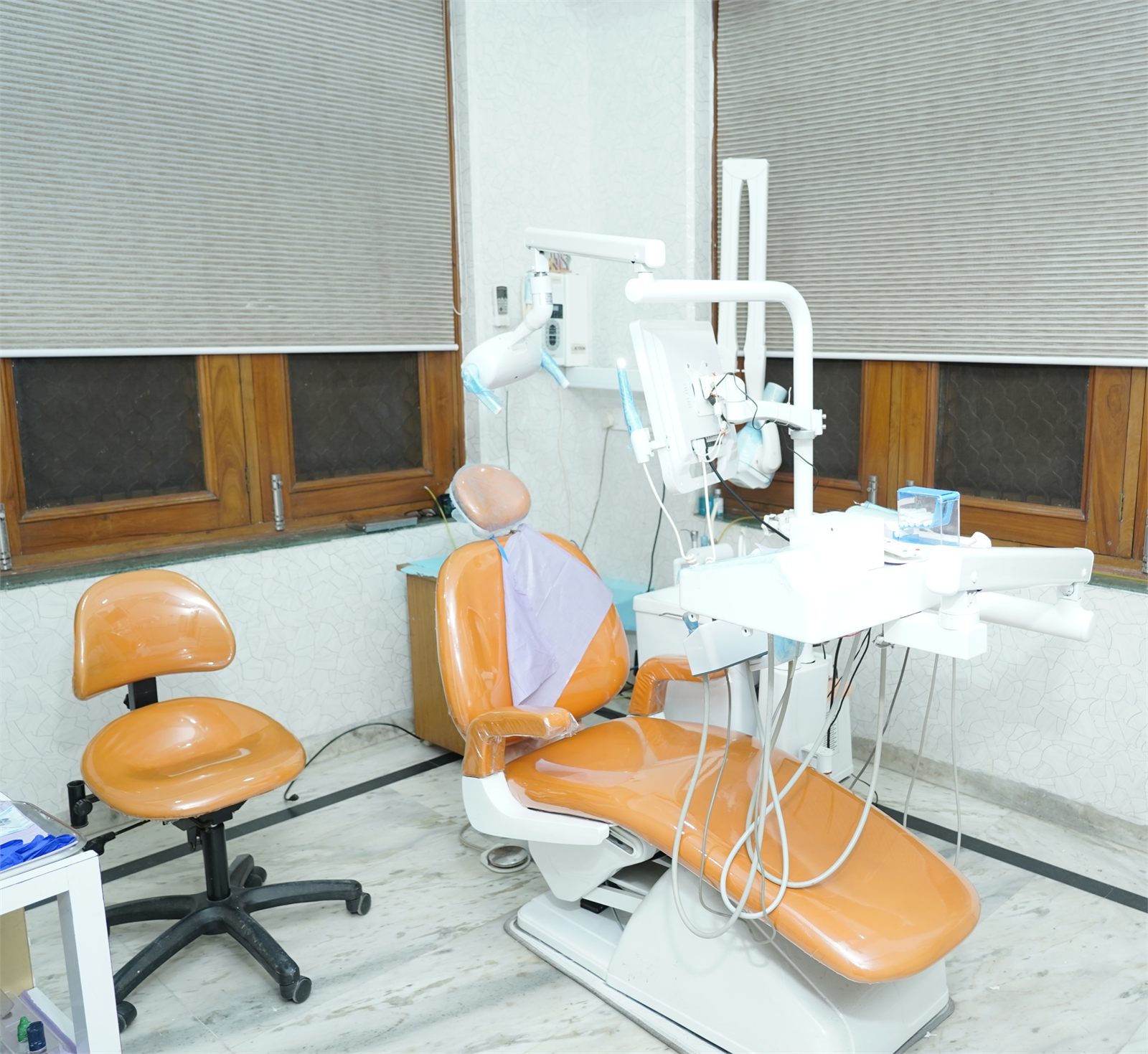 Dental treatment chair at Marwaha Dental Clinic in Gurugram